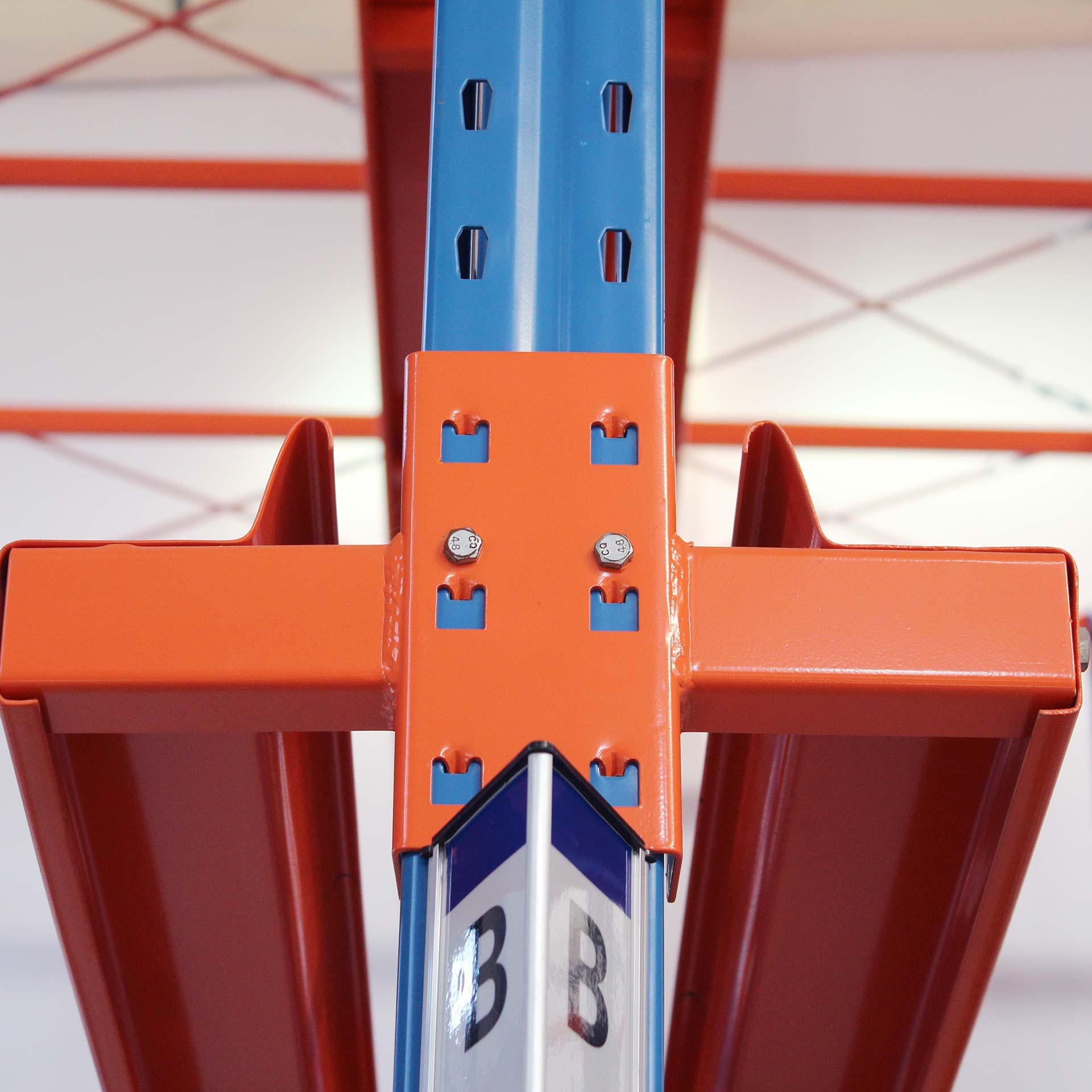 Upright frame/Connector